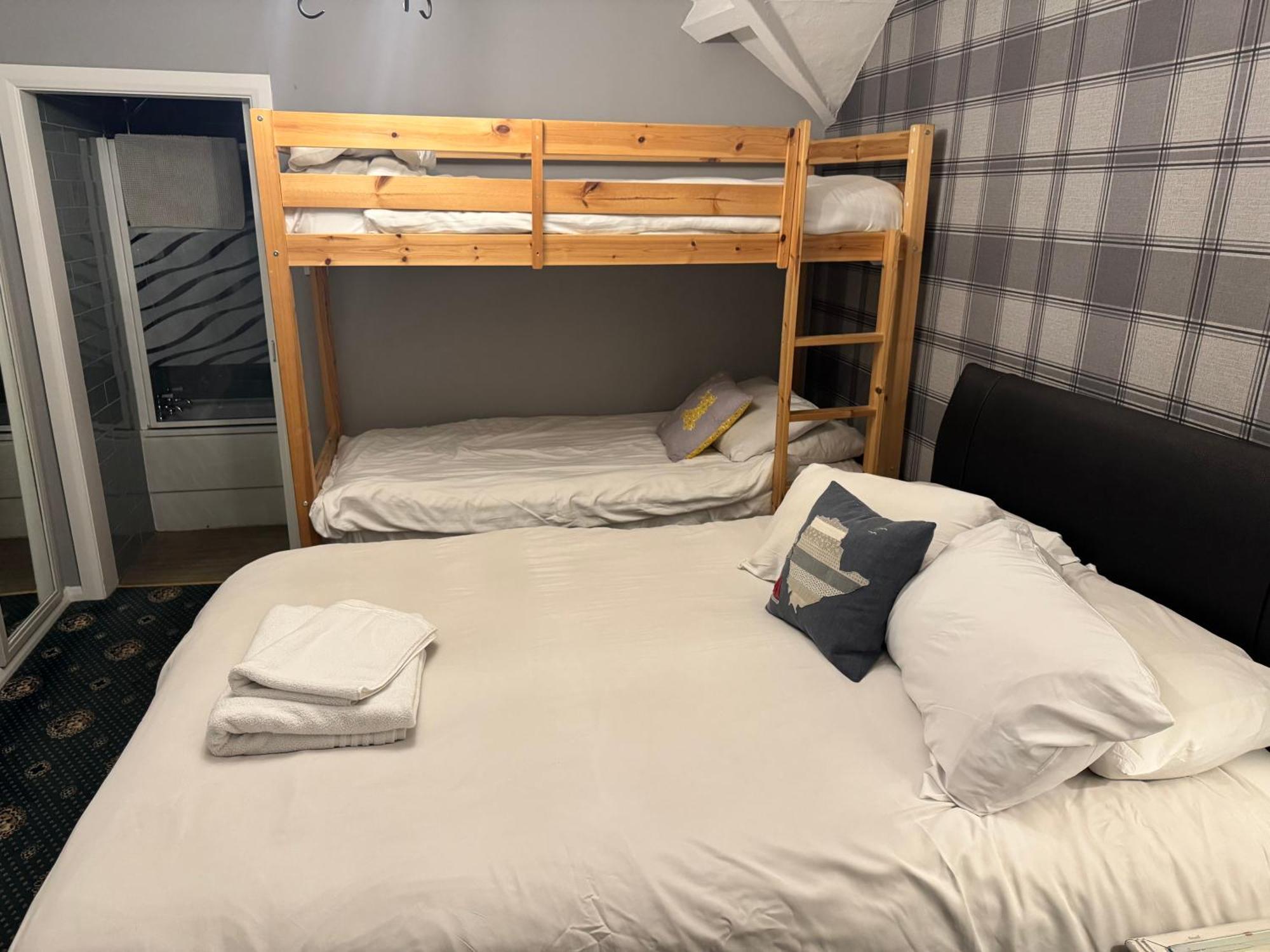 Holland Hotel Llanfachraeth Luaran gambar