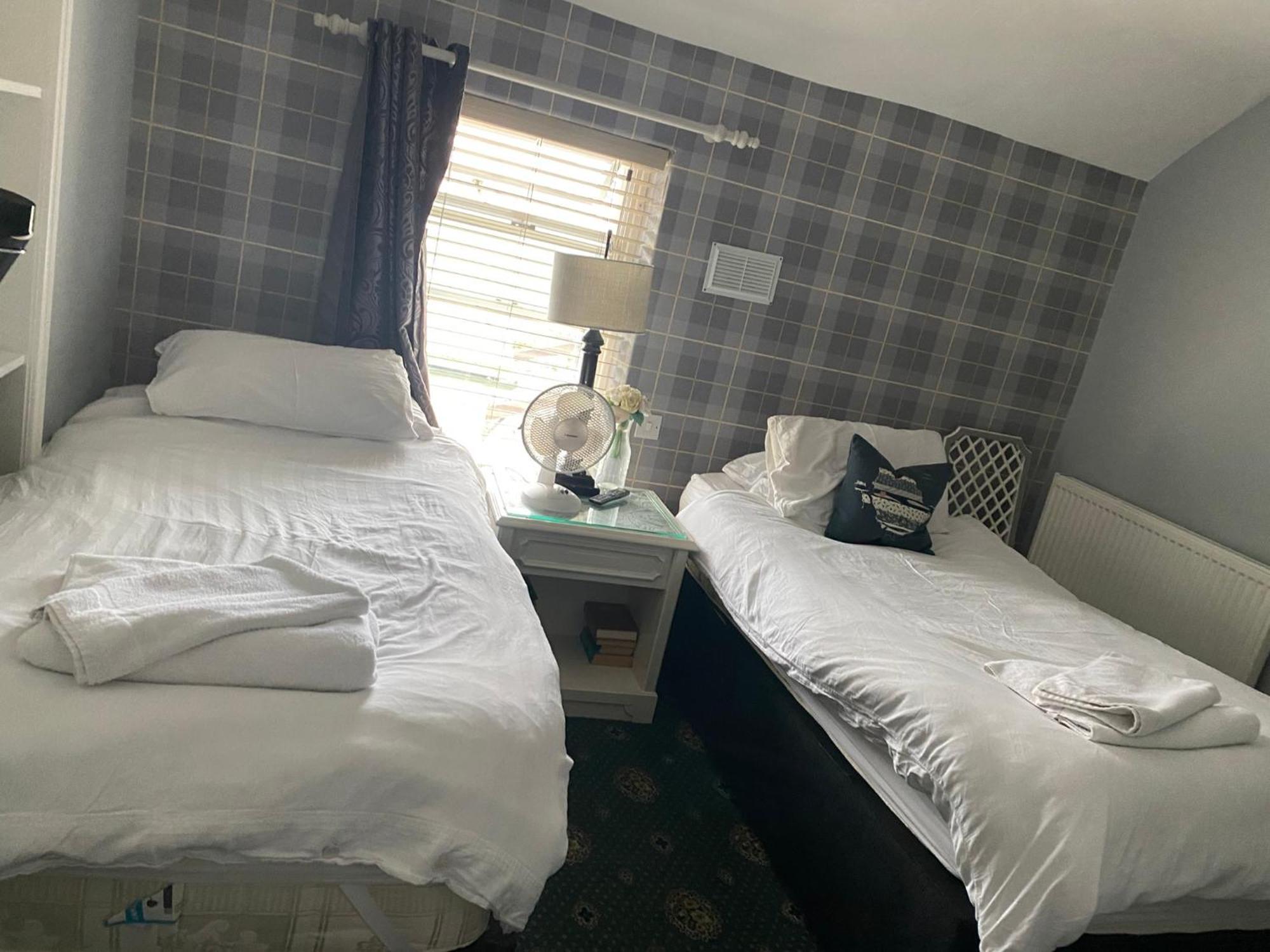 Holland Hotel Llanfachraeth Luaran gambar
