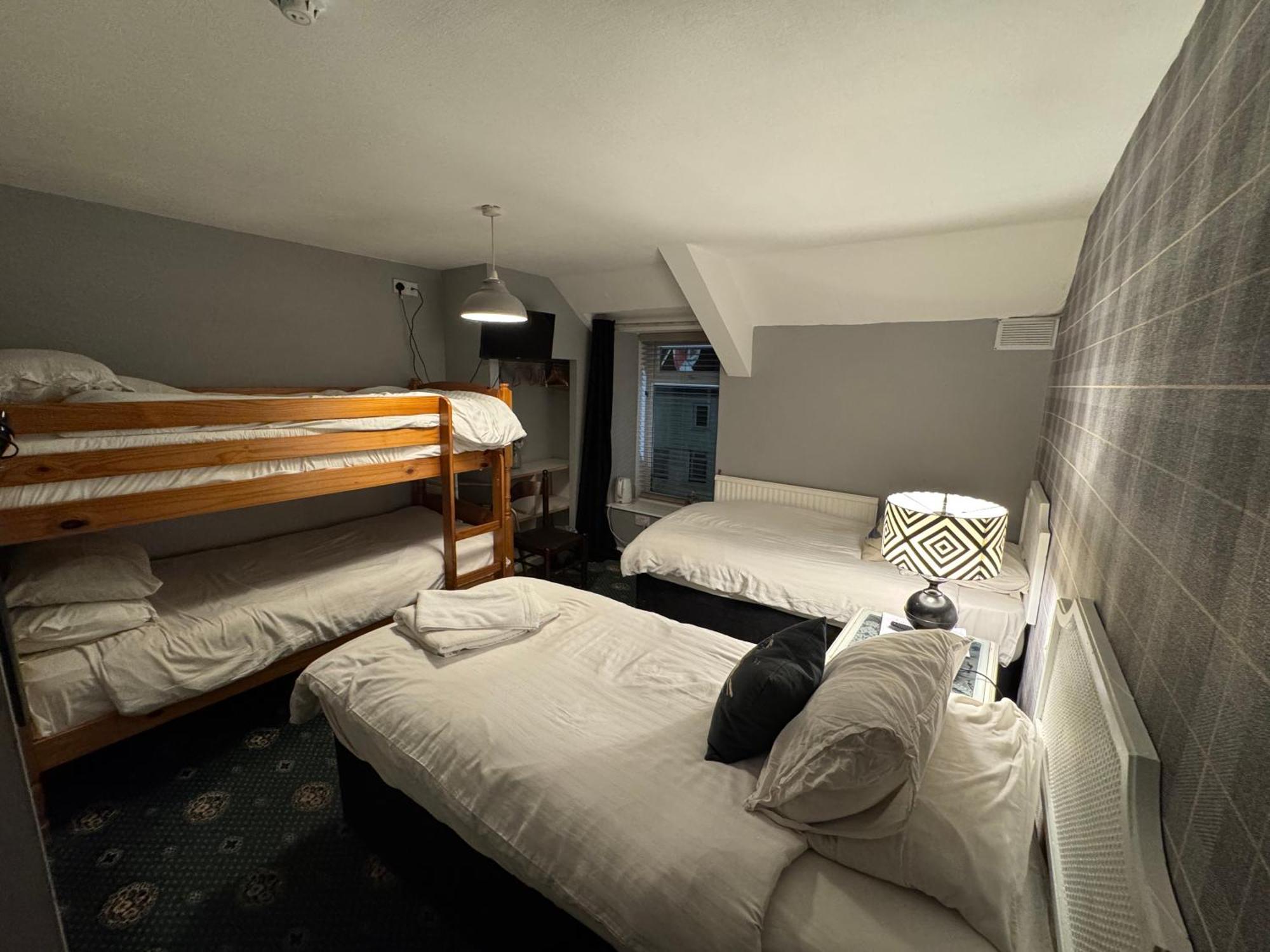 Holland Hotel Llanfachraeth Luaran gambar